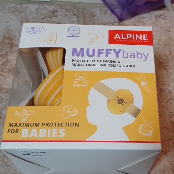 Muffy Baby Head Muff - Picture 1 of 1